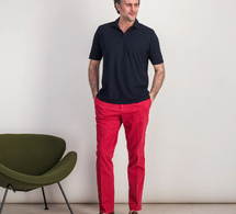 Pantalon en toile rouge ou rose : pour les audacieux