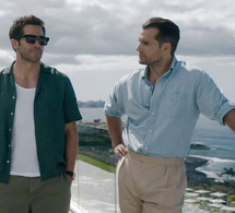 In the grey : Henry Cavill porte une Jaeger-LeCoultre Master Control Chrono Calendar en acier