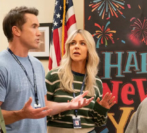 It's always sunny in Philadelphia : Kaitlon Olson porte une montre Victorinox Officer
