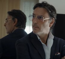 D'argent et de sang : Yvan Attal porte une Rolex Daydate vintage