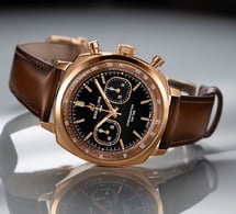 Chronographe Breitling Top Time : vombrissant hommage à l'Aston Martin DB5