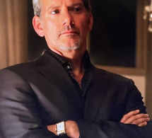 Royal Pains : Campbell Scott porte une Reverso en or