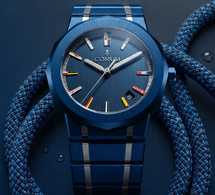 Corum Admiral : quand la céramique permet de retrouver le bleu des années 80
