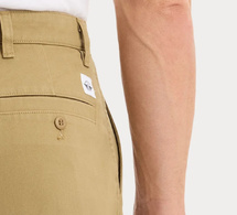 Le chino de chez Dockers célèbre ses quarante ans !