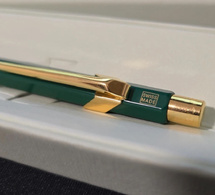 Rolex et Caran d'Ache : le discret stylo vert offert à certains clients de la marque à la couronne