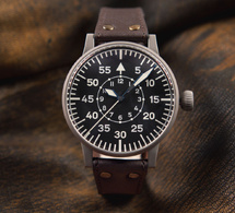 Laco Replika 55 : le retour d'une montre d'observation historique dans sa taille d'origine
